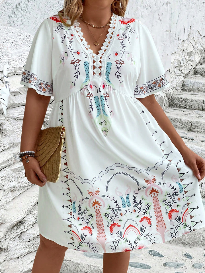 Mia - Plus Size Boho Kleid mit Blumenmuster und Spitze