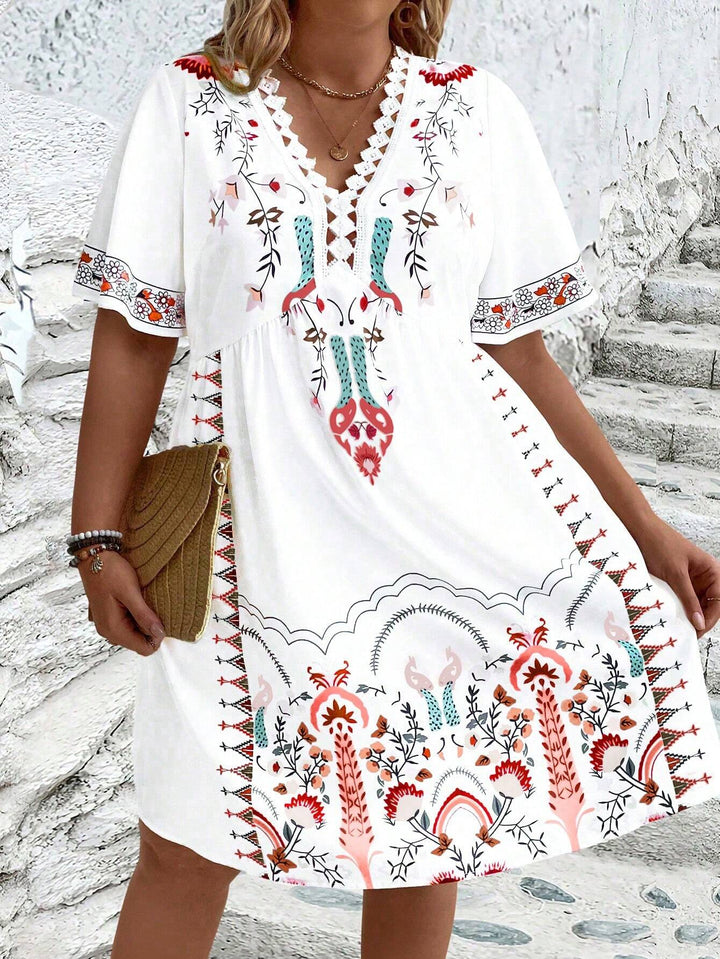 Mia - Plus Size Boho Kleid mit Blumenmuster und Spitze