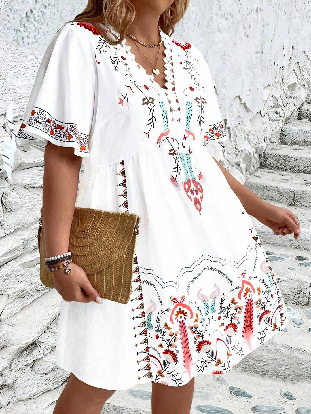 Mia - Plus Size Boho Kleid mit Blumenmuster und Spitze