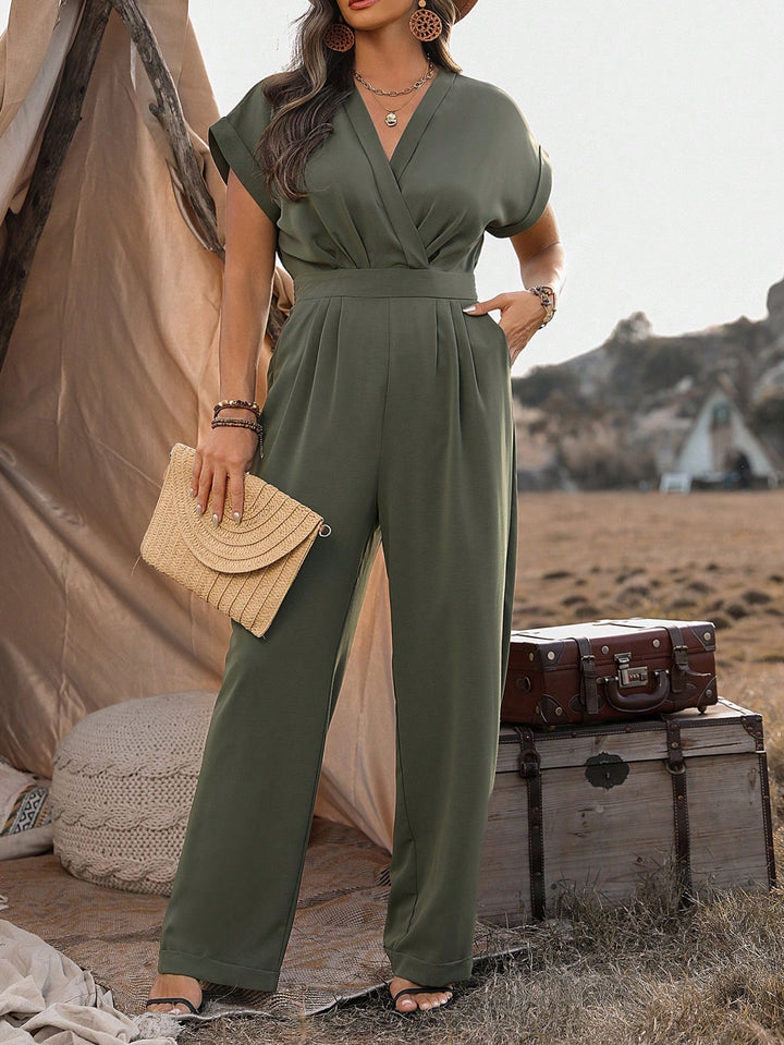 Clara - Sommerlicher Jumpsuit mit V-Ausschnitt