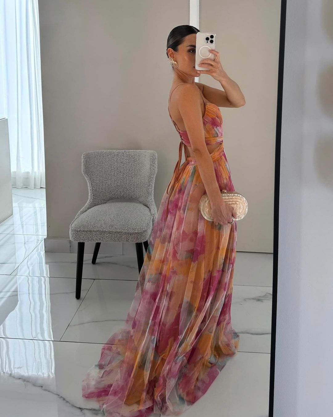 Lisa – Elegantes Maxikleid mit Blumenmuster