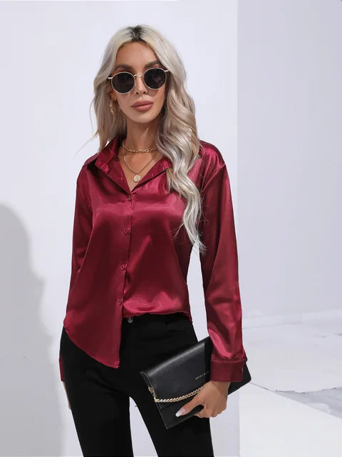 Lena - Elegante Satinbluse mit langen Ärmeln