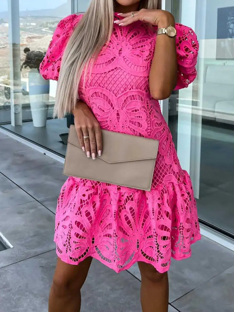Karoline – Sommerkleid mit Stickerei