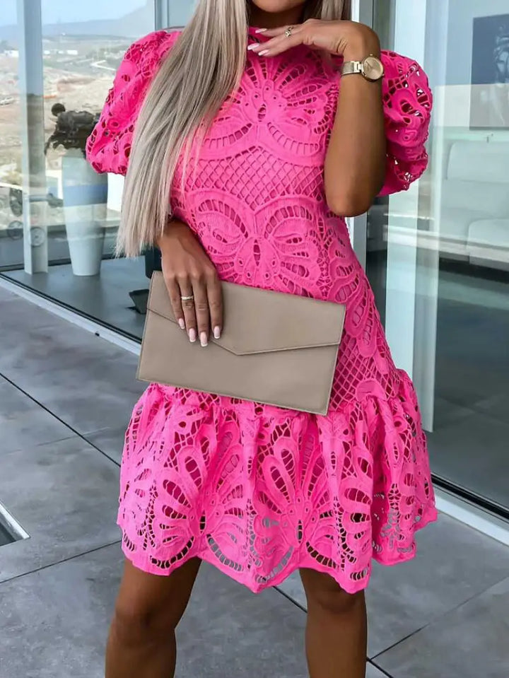 Karoline – Sommerkleid mit Stickerei