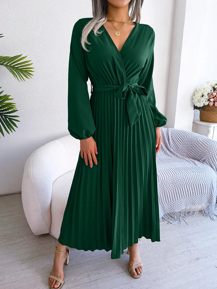 Mira Elegantes Falten-Maxikleid