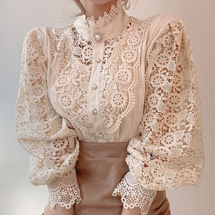 Bianca - Bluse mit Spitzen Details